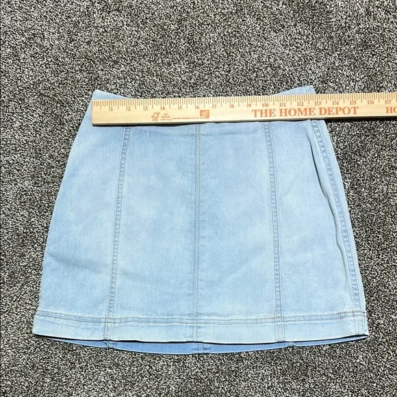 Wild fable small denim Blue Mini Skirt - zipper back stretch - Picture 2 of 12